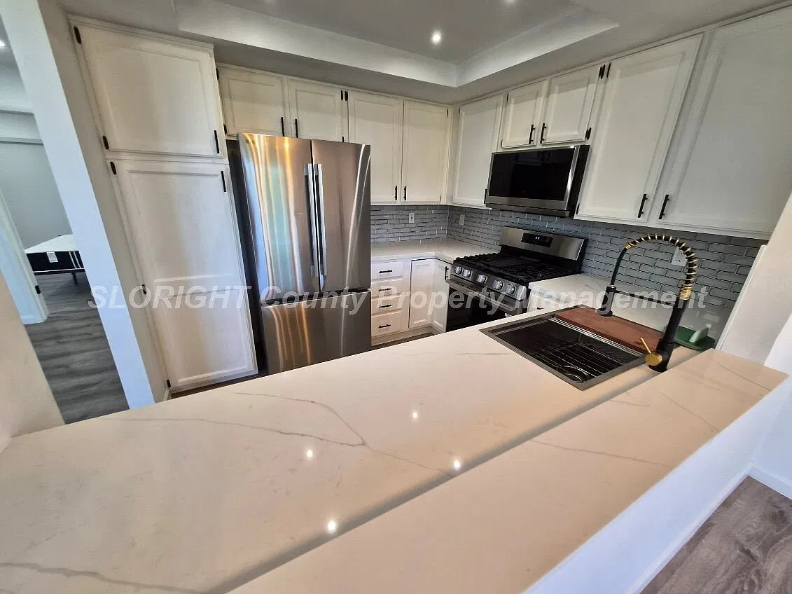 3 bed, 2.0 bath, 1475 sqft, $4,200 — Photo 4