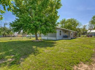 107 Ranchview Dr, Johnson City, TX 78636
