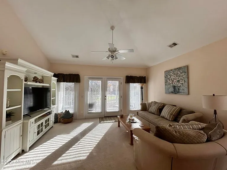 107 Crooked Gulley Cir #4 — Photo 15