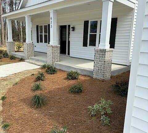 4th image of 623 Winding Creek Road