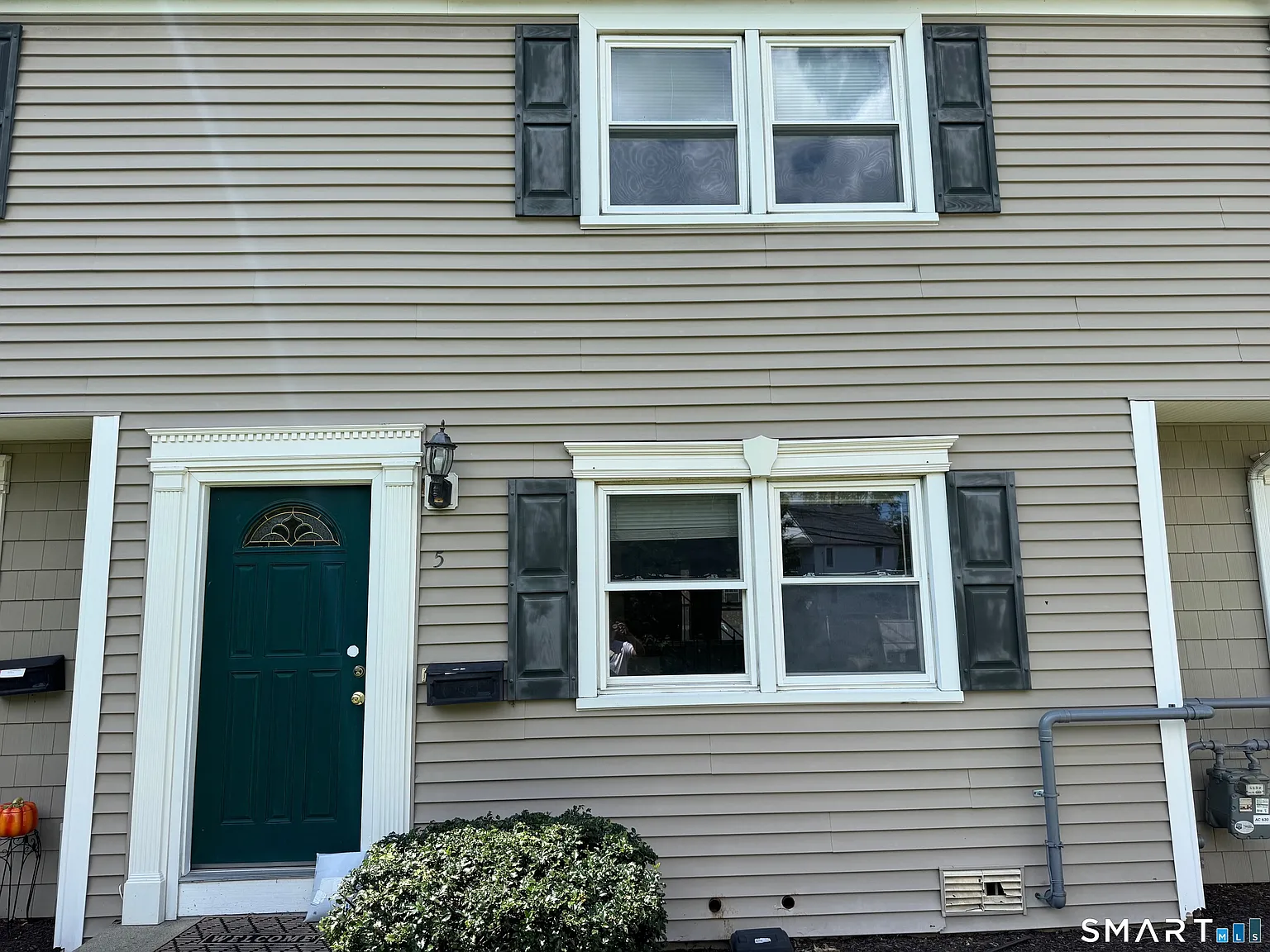 2 bed, 1.0 bath, 1200 sqft, $2,500 — Photo 1