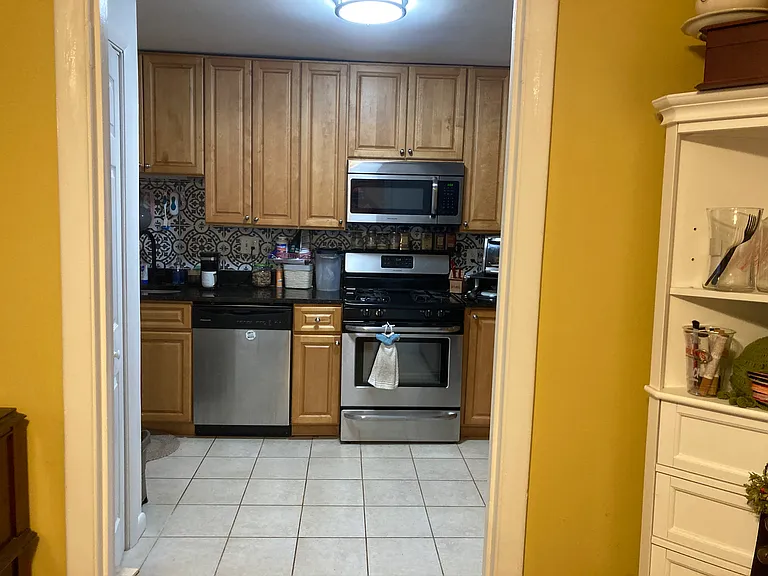 900 Malta Ln — Photo 13