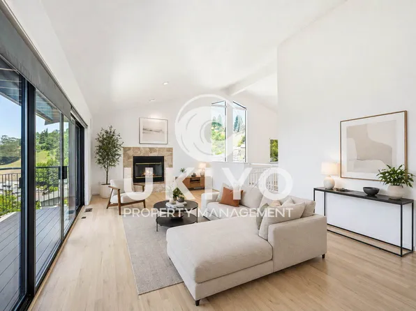 6 Clipper Hl, Oakland, CA 94618