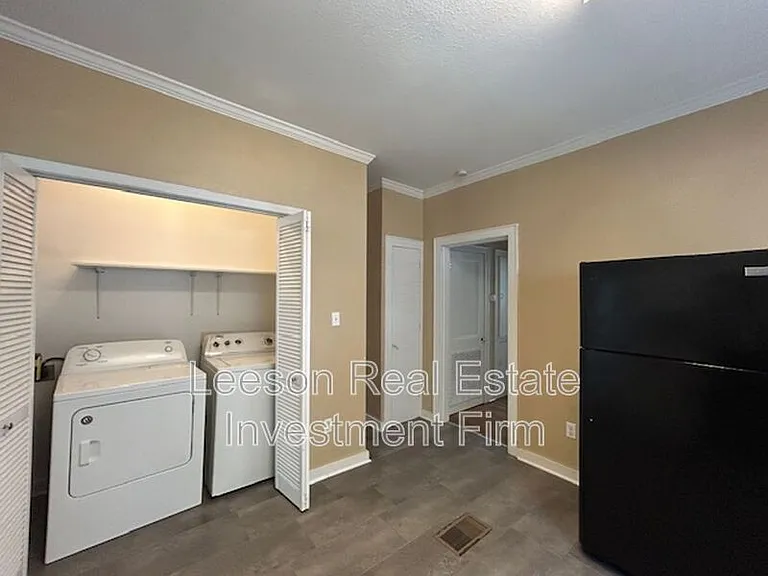 810 Rutherford St #A — Photo 6