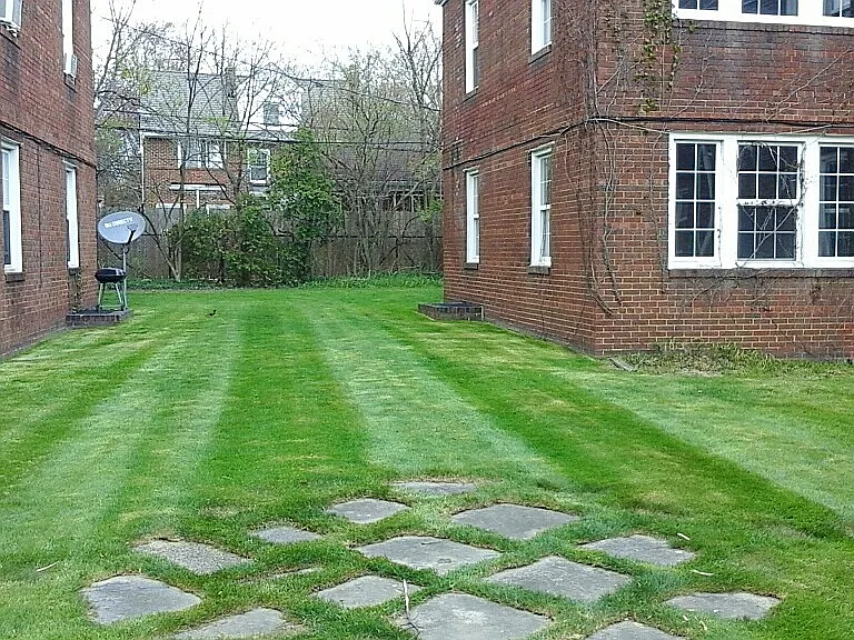 Shaker Heights on Van Aken — Photo 7