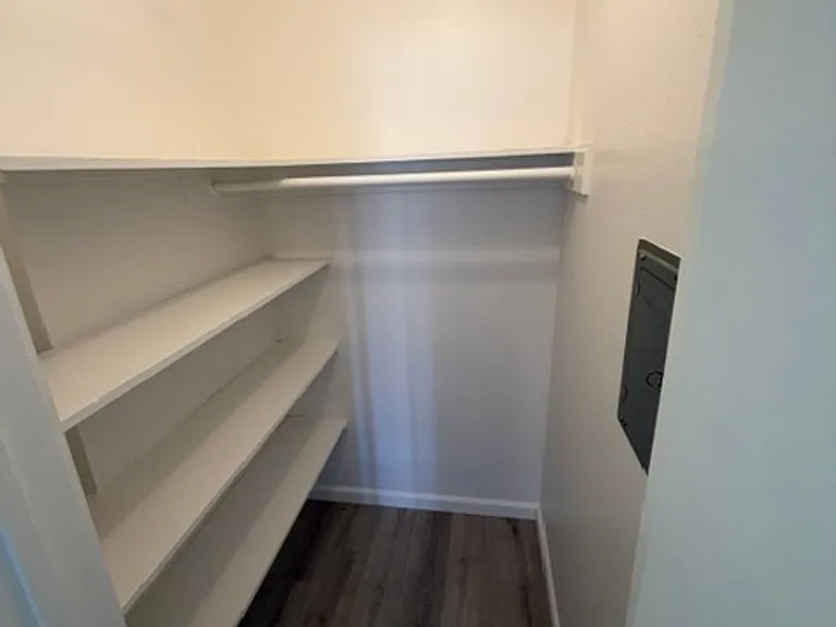 356 Jayne Ave — Photo 8