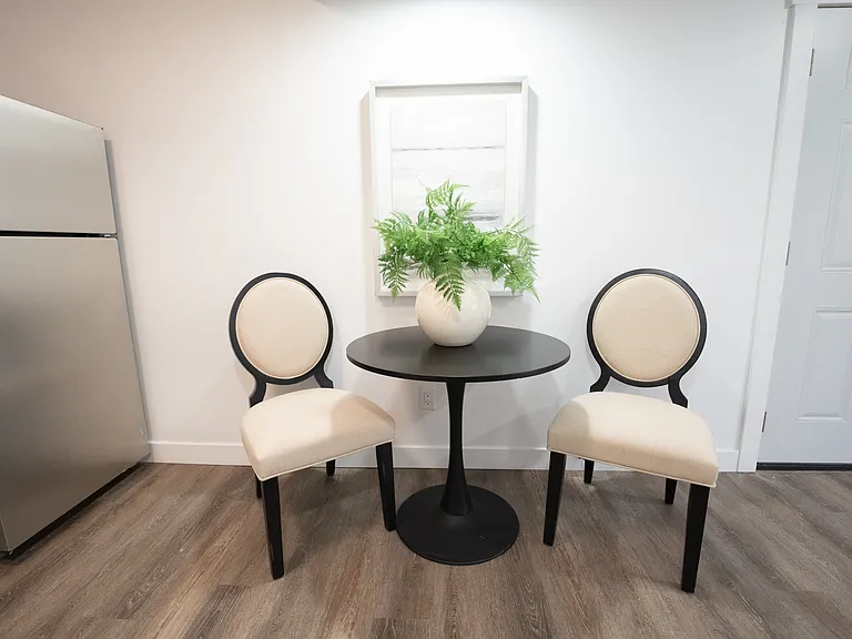 Harter Heights Place — Photo 15