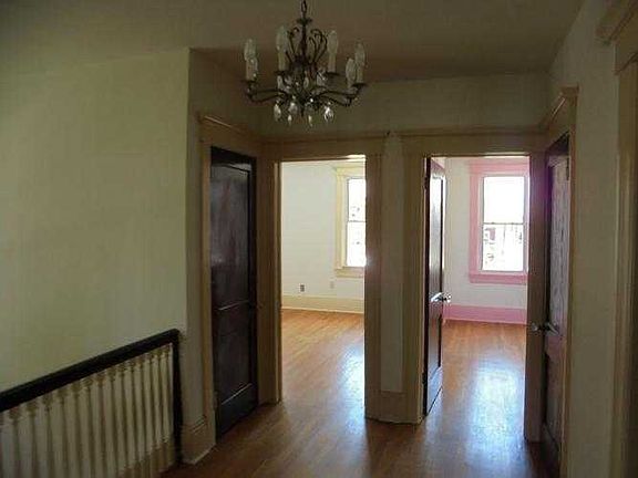 717 Greenwood Ave