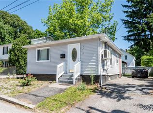 33 Ridge St, Cranston, RI 02920