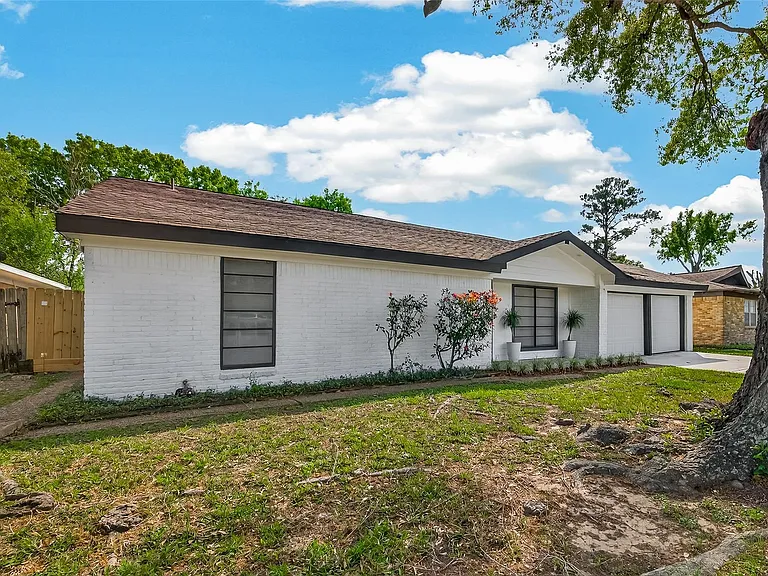 5523 Kuldell Dr — Photo 3
