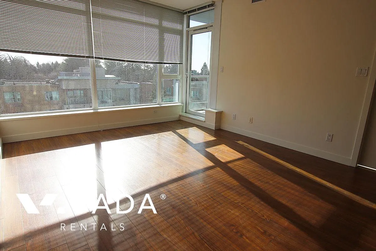 7371 Westminster Highway Richmond — Photo 3