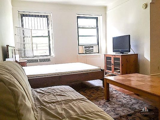 1st image of 209 W 104th St APT 4C