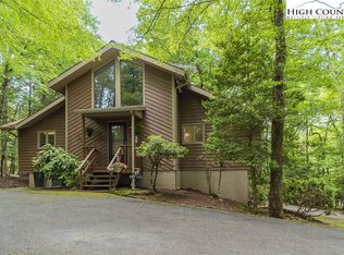 159 Tree Top Ln, Glade Valley, NC 28627