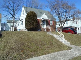 95 Birchwood Dr, Elmwood Park, NJ 07407