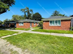 11018 Hayes St, Detroit, MI
