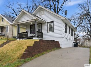 2922 N 49th St, Omaha, NE 68104