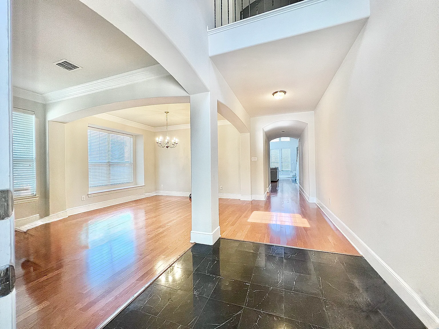 4 bed, 3.5 bath, 3345 sqft, $3,600 — Photo 3