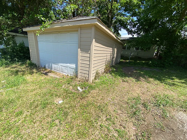 4440 Buchanan St — Photo 9
