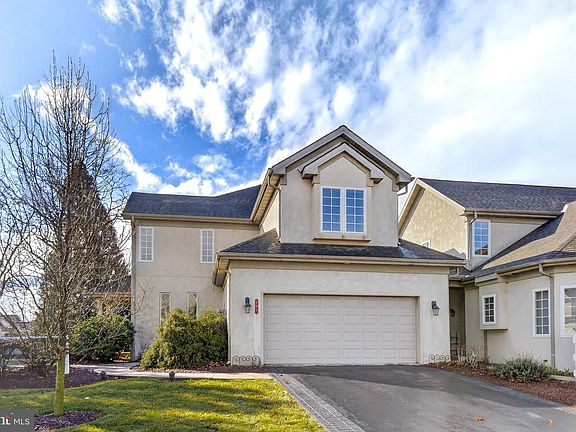 2nd image of 701 Woodfield Dr