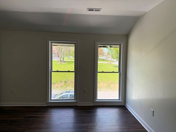4th image of 7922 Alleghany Rd #2