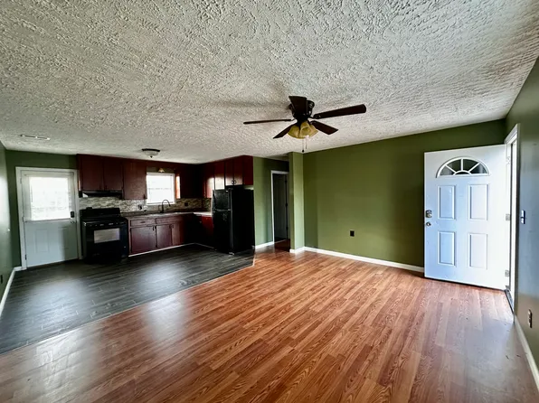 244 Sissom Ln, Manchester, TN 37355