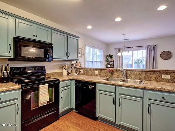 5th image of 1316 Parkland Way