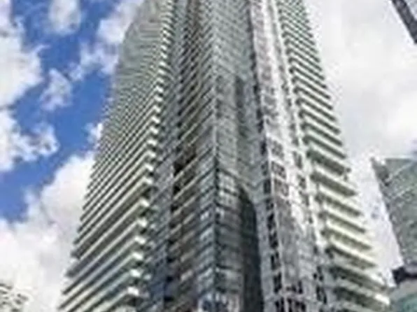 300 Front St W, Toronto, ON