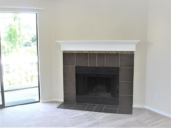 2nd image of 12607 SE 41st Pl