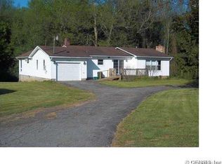 17010 4th Section Rd, Holley, NY 14470