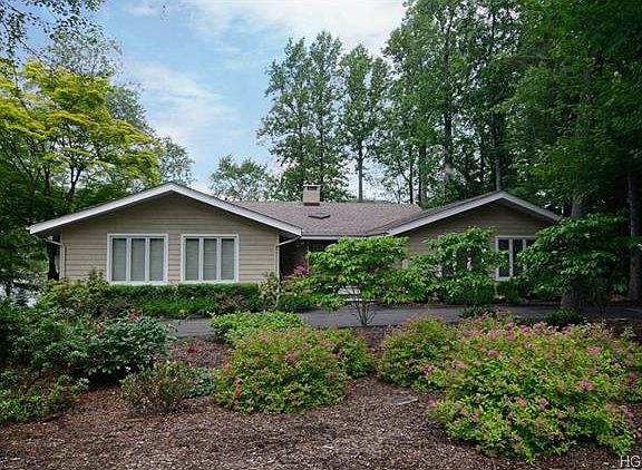 4th image of 20 Woodhaven Dr