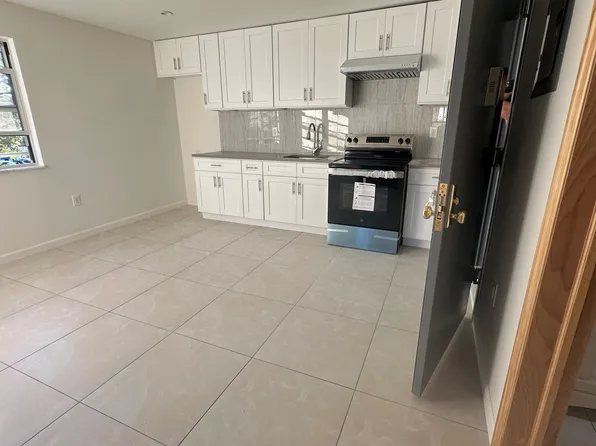 214-02 23rd Ave #2, Bayside, NY 11360