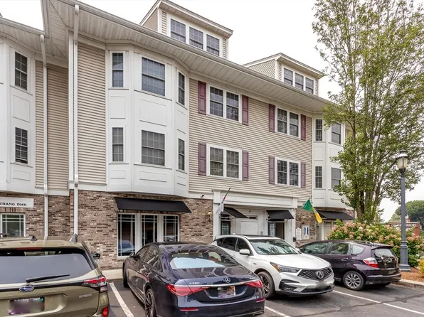 4 E Forge Pond, Canton, MA 02021