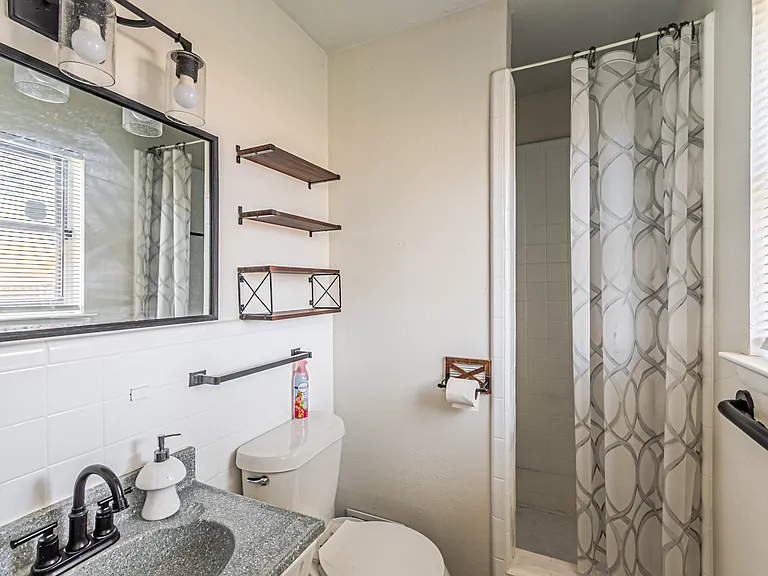 308 Franklin Dr — Photo 13