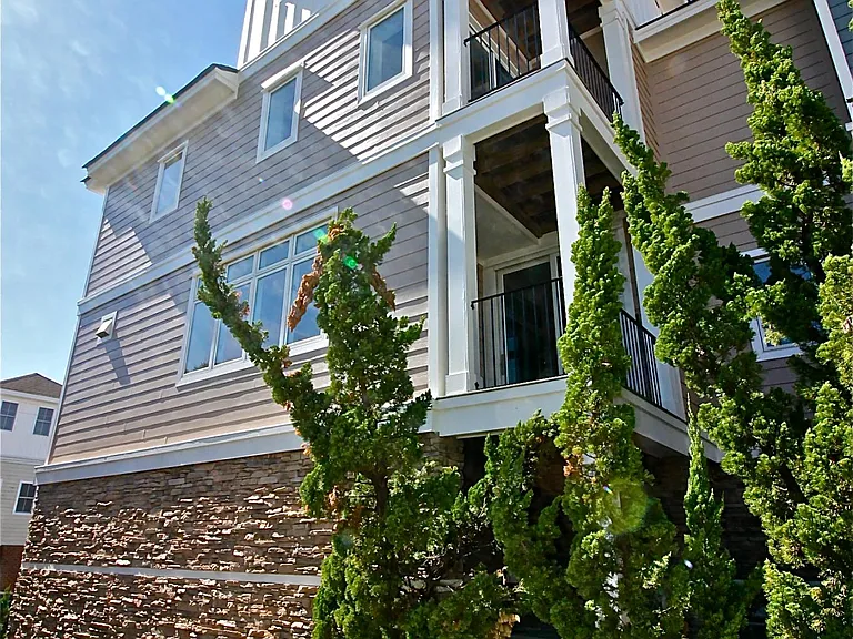 3615 Bayside Ave — Photo 31