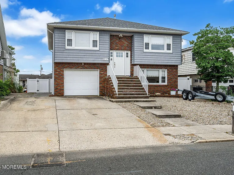 39 Green Island Rd — Photo 3