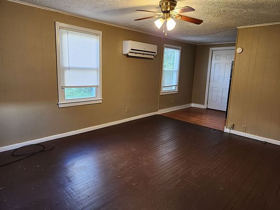 3rd image of 1740-1742 Shaffer St #1740