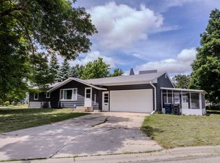 1100 Park Ave, Morris, MN 56267