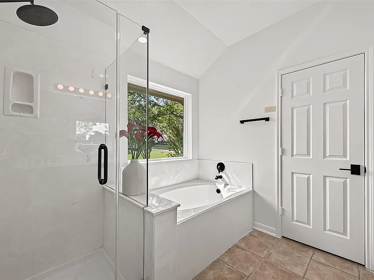 5535 Gable Meadows Dr — Photo 38
