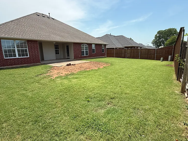 425 Plantation Ter — Photo 26