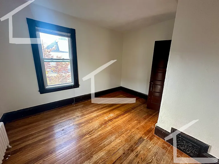 77 Fairbanks St #3 — Photo 14