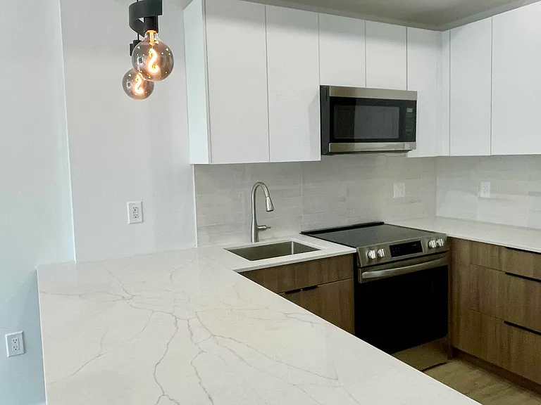 31-18 30th St #4B — Photo 7