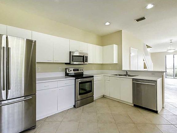 2nd image of 2307 Pasadena Way #6