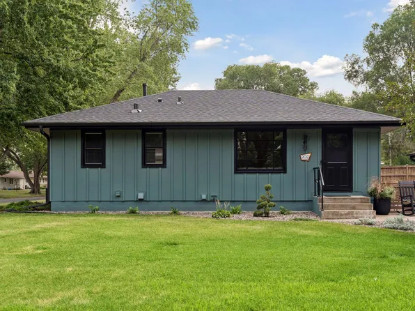 202 113th Ave NE, Blaine, MN 55434