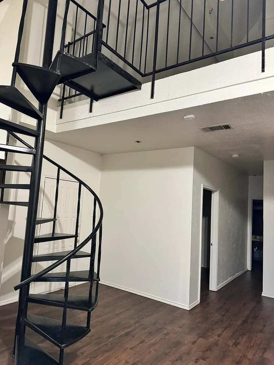 Building Photo - 4206 Bass Pro Dr #401