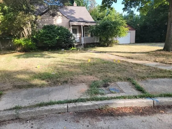 16 Southlawn Ct, Saginaw, MI 48602