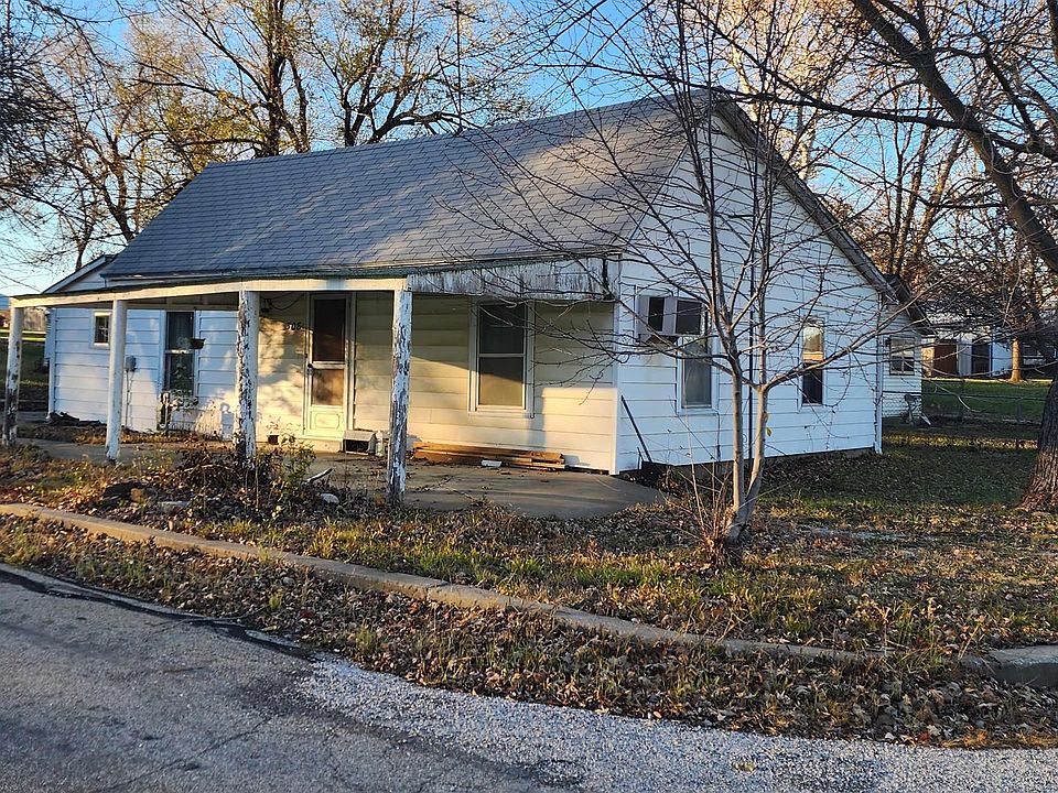 1st image of 308 Ash St
