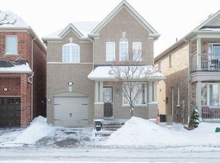 6 Camill Ave, Ajax, ON L1Z 0J9