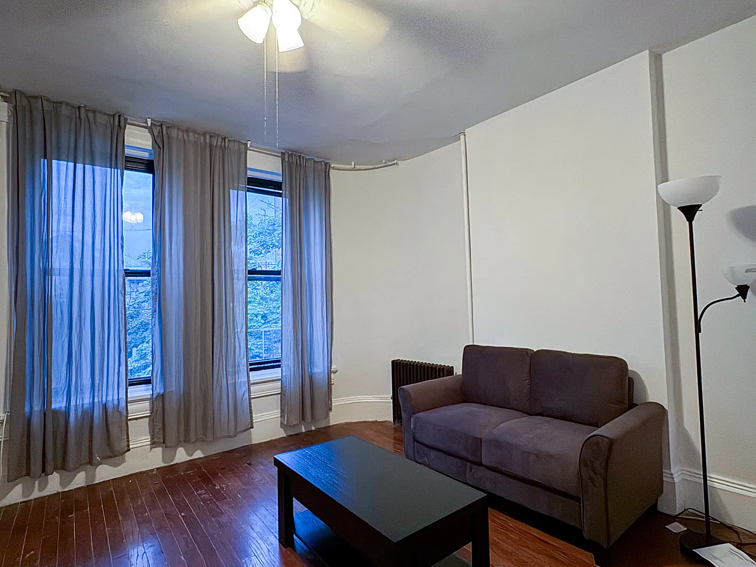 4 bed, 2.0 bath, 2000 sqft, $680 — Photo 4