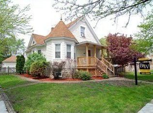 4432 Joliet Ave, Lyons, IL 60534