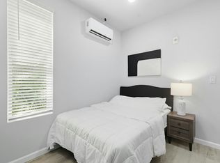 624 Avenue H #F, Galveston, TX 77550